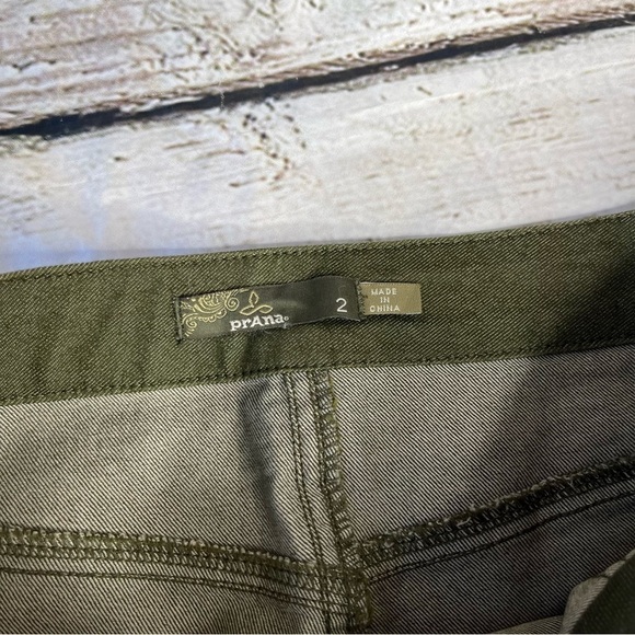 PrAna Kara Olive Green Denim Skirt Size 2 - Picture 2 of 9